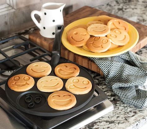 For the Brunch-Lovers: Nordic Ware Smiley Face Pancake Pan Silver Dollar Pancakes, Pancake Griddle, Pancake Pan, Pancake Maker, Mini Pancakes, Gadgets Kitchen Cooking, Nordic Ware, Cooking Gadgets, Cool Kitchen Gadgets