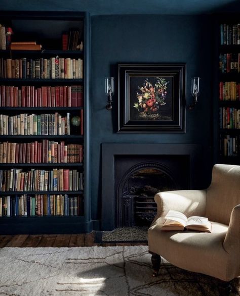 17th Century House, Dark Dining Room, Moody Living Room, Rose Uniacke, Snug Room, Interior Design Minimalist, Moody Interiors, London House, House Garden