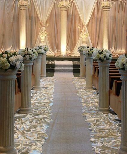 love the pillars and aisle decor Pillar Decor, Wedding Decor Flowers, Wedding Columns, Wedding Pillars, Church Wedding Decorations, Wedding Aisle Decorations, Decor Flowers, Aisle Decor, Wedding Aisle