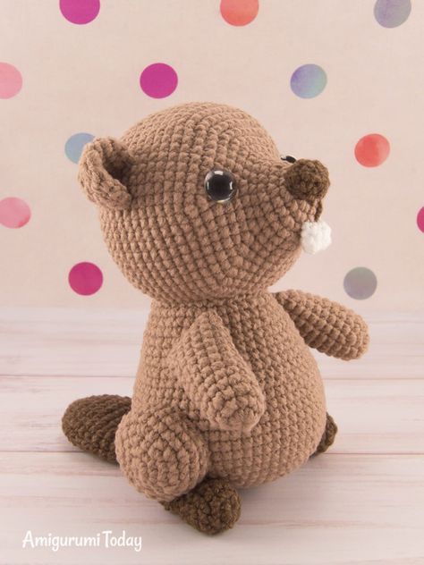 Amigurumi beaver - Free crochet pattern by Amigurumi Today Beaver Crochet, Stitch Head, Star Wars Crochet, Amigurumi Today, Crochet Angels, Cozy Crochet Patterns, Animal Knitting Patterns, Dishcloth Knitting Patterns, Dishcloth Pattern