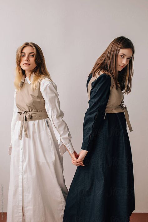 Holding Hands Pose, Holding Hands Reference, Sisters Holding Hands, Women Holding Hands, Stylish Poses, Women In Black And White, People Holding Hands, Black And White Dresses, Life Drawing Reference