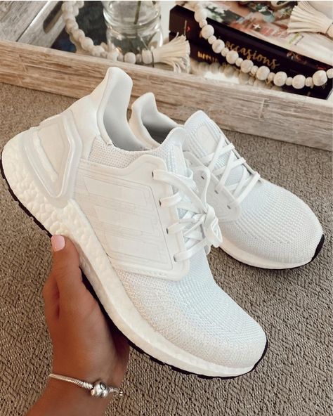 Cute Running Shoes, Adidas White Shoes, Trendy Shoes Sneakers, Dr Shoes, Preppy Shoes, White Tennis Shoes, Adidas Shoes Women, Womens Tennis Shoes, Adidas Running Shoes