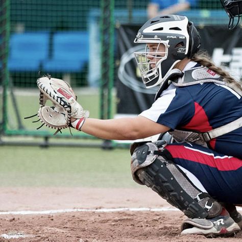 Taylor Edwards #12, catcher, 2021 USA Women’s National Softball Team Usa Women, Softball Team, Softball, Football Helmets, Football, Baseball, American Football