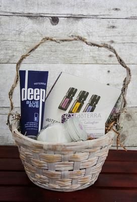 doTerra Basket! Deep Blue Rub, Intro Kit, and Lavender Epsom Salts. Doterra Gift Basket Ideas, Mary Star Of The Sea, Star Of The Sea, Citrus Smell, Floral Essential Oils, Homemade Deodorant, Homemade Essential Oil, Spa Prices, Diy Essentials