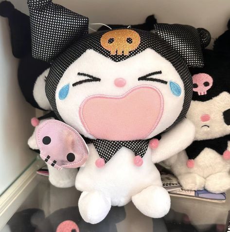 Kuromi Plushie, Aesthetic Boys Outfit, Sanrio Plushies, Kuromi Plush, Dark Kawaii, Anime Makeup, Birthday Gifts For Boyfriend Diy, Hello Kitty Themes, Boyfriend Diy