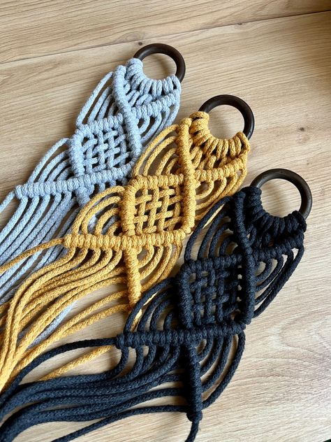 Macrame Guitar Hanger, Guitar Holder, Guitar Hanger, Wooden Ring, Wooden Rings, String Instruments, Recycled Cotton, Macrame, Berlin