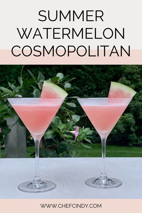 Watermelon Cosmo, Watermelon Cocktail Recipes, Fresh Watermelon Juice, Cosmo Cocktail, Watermelon Cocktail, Alcholic Drinks, Cocktail Drinks Alcoholic, Mixed Drinks Alcohol, Yummy Alcoholic Drinks