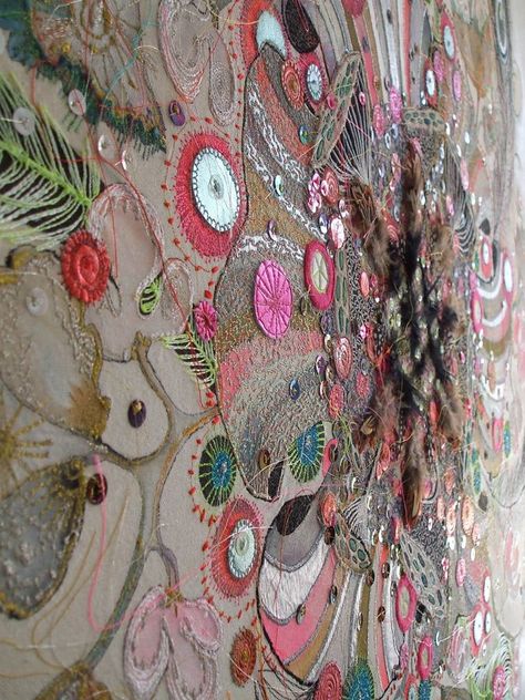 Louise Gardiner Art Fibres Textiles, Art Fil, Stitch Witchery, Creative Textiles, Sewing Magazines, Contemporary Embroidery, Free Motion Embroidery, Textile Fiber Art, Thread Art