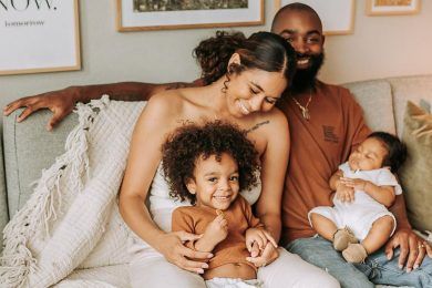 Mixed Families, Fall Photo Shoot Outfits, Family Photoshoot Poses, Family Photoshoot Outfits, Black Family, Spring Family, Family Picture Outfits, Family Is Everything, Black Families