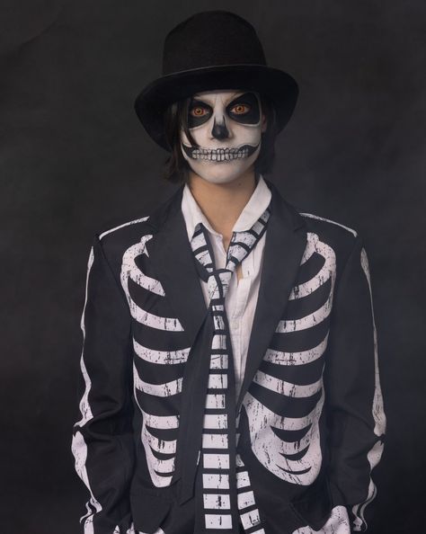 Skeleton Grunge Halloween Suitmeister 💀🎩⁠ ⁠ This costume is a quality suit from the Opposuits range and is worn oh-so-well by @roman_nappo 🤩 With makeup by @crystalnappo taking this Halloween look to the next level 👌🏼⁠ ⁠ Wonderful photography by @kyliesouthwoodphotography 📸⁠ ⁠ Costume worn is a Men's size Small.⁠ ⁠ Awesome Makeup, Skeleton Costume, Dress Stylish, Halloween Top, Halloween Looks, Halloween Dress, Mens Costumes, Stylish Dresses, Best Makeup Products