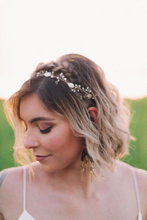 Wedding Hair Vine Short Hair, Hair Vine Short Hair, Wedding Hairstyles For Short Hair With Headband, Short Wavy Hair Bridesmaid, Short Bridal Hair Headband, Short Wedding Hair Headband, Short Wedding Hairstyles With Headband, Short Wedding Hair With Crown, Short Wedding Hair With Tiara