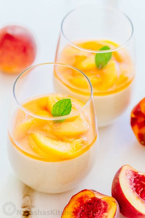 Peach Mousse Recipe (A Peach Cream Dessert) - NatashasKitchen.com Peach Mousse, Peach Jello, Peach Crisp Recipe, Dessert From Scratch, Peach Recipes, Food Hunter, Mousse Dessert, Peach Desserts, Fresh Peaches