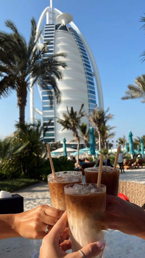 Dubai Beach Aesthetic, Abu Dubai, Dubai Beach, Dubai Vacation, Dubai Aesthetic, Dubai Lifestyle, Vacation Mood, Dubai Life, Clothes And Shoes