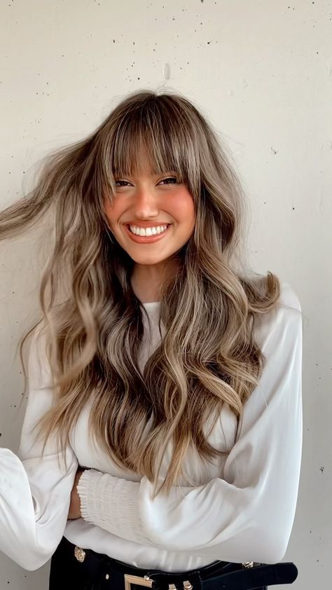 chrisweberhair on Instagram: Bombshell bronde 💣🐚 As much as I love a statement money piece I am always a lover of super sunkissed colours 🌊 colours that melt together… Statement Money Piece Hair, Bronde Balayage With Money Piece Bangs, Ash Blonde Balayage With Bangs, Long Hair With Bangs Balayage, Spring Hair Balayage, Brunette With Money Piece Bangs, Light Brown Hair With Money Piece Bangs, Brown Hair Blonde Highlights With Bangs, Root Melt With Bangs