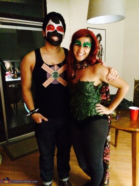 Poison Ivy and Bane Costume Bane Halloween Costume, Tomb Raider Halloween, Poison Ivy And Bane, Poison Ivy Costume Ideas, Bane Costume, Zombie Mermaid, Pirate Ghost, Dogs Costumes, Awesome Halloween Costumes