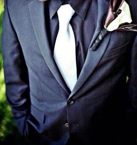 All black with white tie Black Suit White Tie, White Tie Groom, Black Suit Black Shirt, White Tie Wedding, Black White Wedding Dress, Best Wedding Ring, All Black Suit, Groom And Groomsmen Suits, Black Suit Men