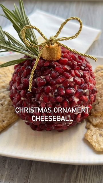 Taco Cheese Ball Wreath, Christmas Appetizers Meatballs, Cheese Snowman Appetizer, Pomegranate Cheese Ball Recipes, Christmas Tree Dough Balls, Cheeseball Shapes Ideas, Pomegranate White Cheddar Cheese Ball, Pesto Cheese Ball, Ham And Cheddar Stuffed Christmas Trees