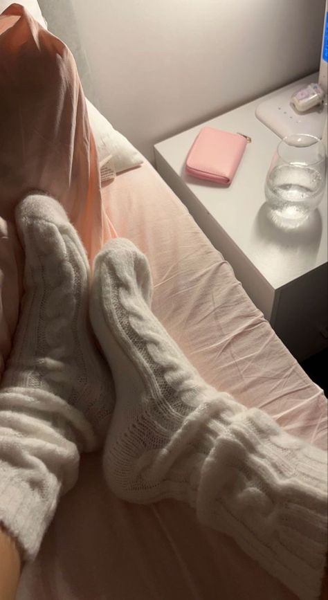 Fuzzy Socks Aesthetic, Pink Aesthetic Bedroom, Pink Fuzzy Socks, Aesthetic Socks, Pretty Socks, Socks Aesthetic, Cable Knit Socks, Cosy Socks, Fluffy Socks