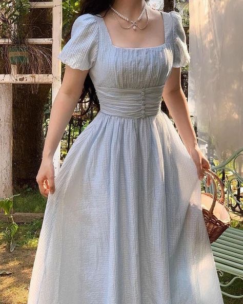 Vintage Dress Aesthetic, Sundress Aesthetic, Chiffon Blouses Designs, Modest Girly Outfits, Floral Dress Outfits, Simple Frock Design, Simple Frocks, Fashion Top Outfits, Fancy Dresses Long