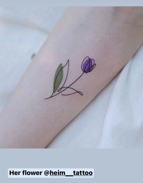 Small Colorful Tattoos, Tulip Tattoo, Chic Tattoo, Small Hand Tattoos, Cool Small Tattoos, Subtle Tattoos, Elegant Tattoos, Minimal Tattoo, Line Tattoos