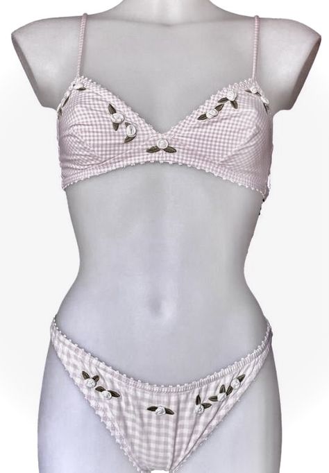 Aestethic Bikinis Coquette, Coquette Swimwear, Throwing Fits, Cruel Summer, Vintage Americana, Activewear Fashion, Swim Suits, Doll Parts, Lana Del Rey