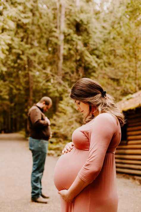 Funny Maternity Photos, mom and dad Maternity Photo Funny, Maternity Photography For Couples, Not Cheesy Maternity Photos, Maternity Photo Summer, Different Maternity Pictures, Funny Couple Maternity Pictures, Maternity And Engagement Photos, Maternity Shoot Makeup Ideas Natural, Funny Maturity Photos