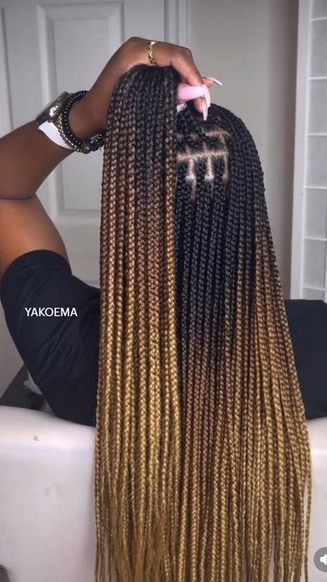 Red Carpet Ready: Glamorous Hairstyles for Special Events Hairstyles For Special Events, Haircut Trend 2023, Black With Blonde Highlights, Bob Haircut Tutorial, Hair Dye Color Ideas, Glamorous Hairstyles, Ombre Box Braids, Black Box Braids, Medium Hair Braids