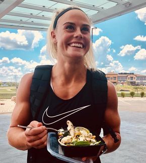 Crossfit Meal Plan, Sara Sigmundsdottir, Crossfit Food, Crossfit Diet, Crossfit Nutrition, Athletes Diet, Crossfit Body, Crossfit Inspiration, Crossfit Motivation