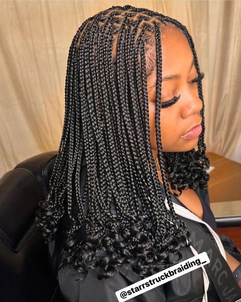 Box Braids Short, Latest Hairstyles For Ladies, Latest Hair Braids, Braids Short, Short Box Braids Hairstyles, Braided Hairstyles For Black Women Cornrows, Short Box Braids, Feed In Braids Hairstyles, Box Braids Hairstyles For Black Women