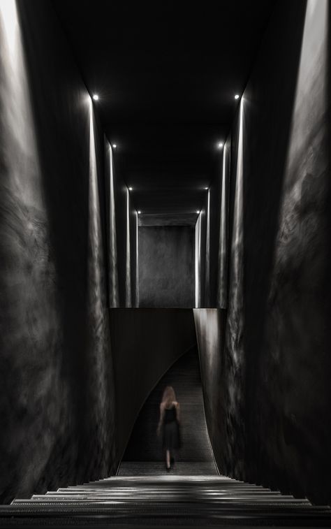 Gallery of Architecture in Black: A Selection of The Best Dark Interiors - 27 Lighting Design Theatre, Shadow Architecture, Theatre Art, Picasso Museum, Theater Architecture, Architectural Lighting Design, Set Design Theatre, Architecture Ideas, Architecture Magazines