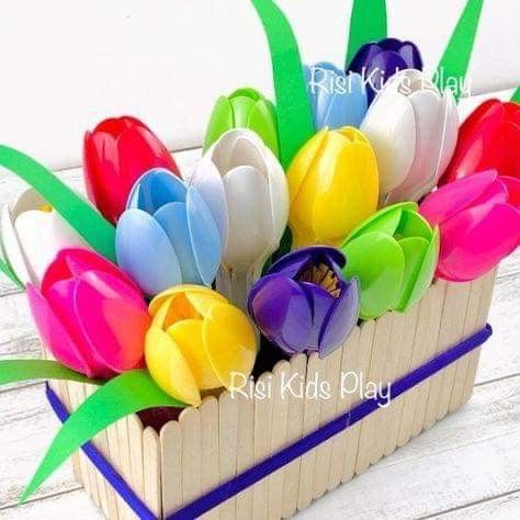 Plastic Spoon Flowers, Spoon Craft Ideas, Plastic Spoon Art, Fork Crafts, Plastic Spoon Crafts, Spoon Craft, Silverware Crafts, Spoon Crafts, Spoon Art