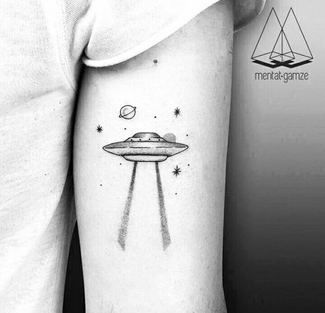 Small Ufo Tattoo, Spaceship Tattoo, Ufo Tattoo, Planet Tattoos, Galaxy Tattoo, Alien Tattoo, Disney Tattoo, Doodle Tattoo, Trendy Tattoo