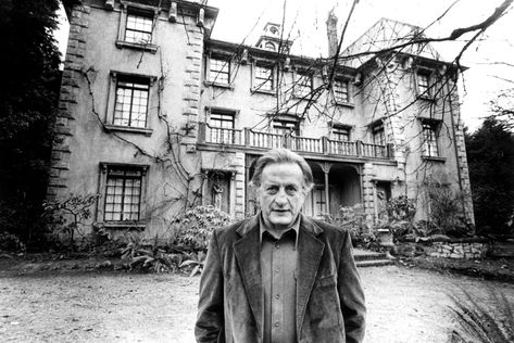 George C Scott, The Changeling, Paranormal Pictures, Adventures In Babysitting, First Ladies, Horror Artwork, Horror House, Creatures Of The Night, Actrices Hollywood