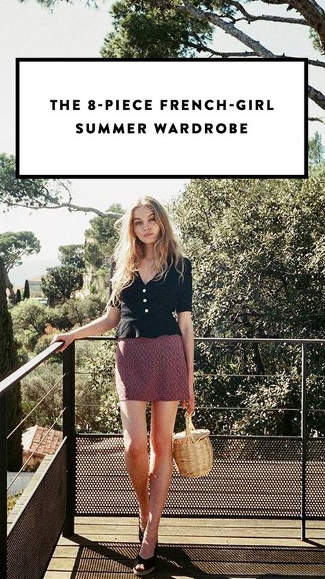 French girl summer wardrobe. French Girl Summer Aesthetic, French Summer Work Outfits, French Countryside Aesthetic Outfits, French Girl Outfits Summer, French Summer Wardrobe, Summer French Fashion, French Fashion Women Summer, French Country Outfit, Parisian Outfits Summer