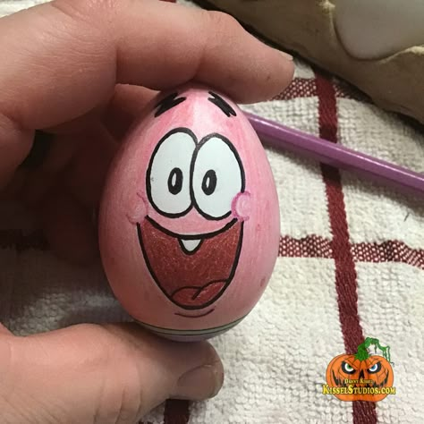 Checkout the rest of my eggs and artwork! Funny Easter Eggs Decorating Ideas, Easy Egg Painting Ideas, Drawing On Eggs, Egg Painting Ideas, Easter Egg Cartoon, Disney Easter Eggs, Funny Easter Eggs, Easter Egg Art, Easter Egg Pattern