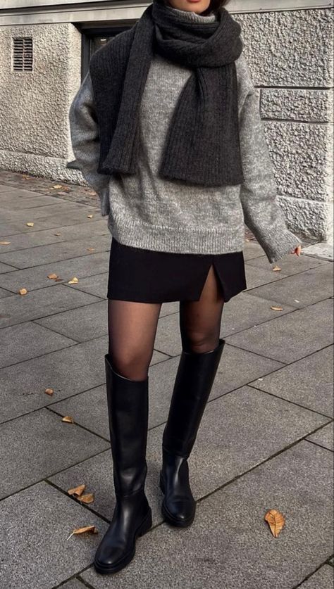 Boots, Massimo Dutti. Scarf and sweater, Residus. Chunky Riding Boots Outfit, Flat Knee High Boots Outfit Winter, Low Boots Outfit, Massimo Dutti Style, Massimo Dutti Outfit, Massimo Dutti Boots, Flat Boots Outfit, Massimo Dutti Dress, Cozy Rainy Day Outfit