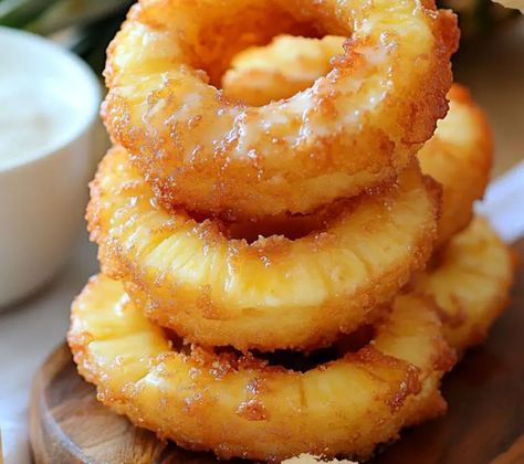 Coconut Dipping Sauce, Fried Pineapple, Pineapple Rings, Ripe Pineapple, Coconut Sauce, Shredded Coconut, Grilled Meat, Coconut Cream, Healthy Options