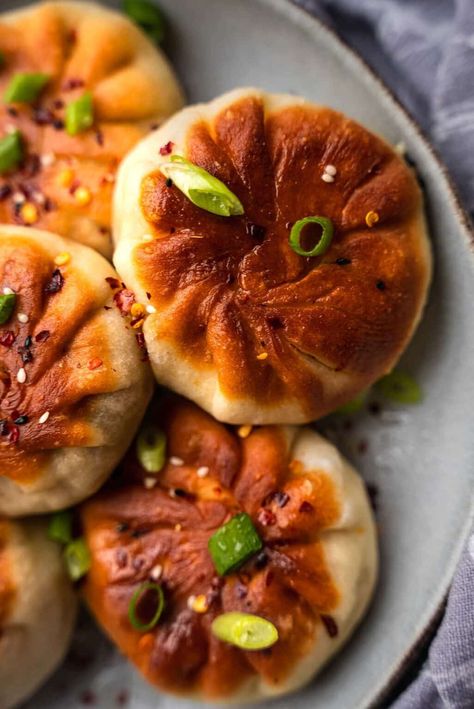 Crispy Vegetable Buns With Tofu Vegan Samosas, Vegan Bao, Sheng Jian Bao, Iron Rich Recipes, Rice And Fish, Stuffed Buns, Dinner For Him, Vegan Dumplings, Vegan Chinese