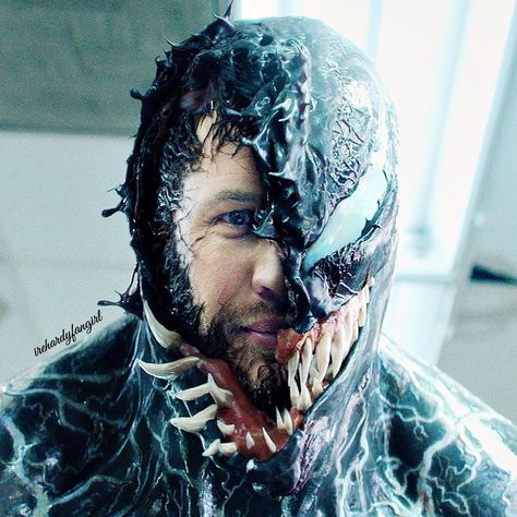 84 Likes, 2 Comments - Irene ❧ Tom Hardy fangirl (@irehardyfangirl) on Instagram: “"We... Are Venom. 🖤" "Nosotros... Somos Venom. 🖤" . . . . Twitter & Tumblr: irehardyfangirl…” Venom Pictures, We Are Venom, Eddie Brock Venom, Andy Serkis, Venom Marvel, Venom Movie, Woody Harrelson, Eddie Brock, Expressions Photography