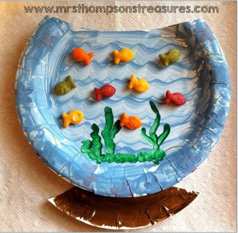 Fishbowl Craft, Silly Crafts, Dr Seuss Crafts, Seuss Crafts, Red Fish Blue Fish, Fish Crafts, Ocean Crafts, Two Fish, Daycare Crafts