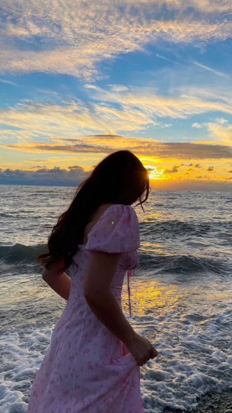 Beach Pictures Aesthetic Poses, Pondicherry Aesthetic Outfits, Photo A La Plage Instagram, Pondicherry Photography Ideas, Sunset Poses Instagram, Ig Beach Photo Ideas, Beach Photo Inspo Instagram, Soft Life Era, Gentle Woman