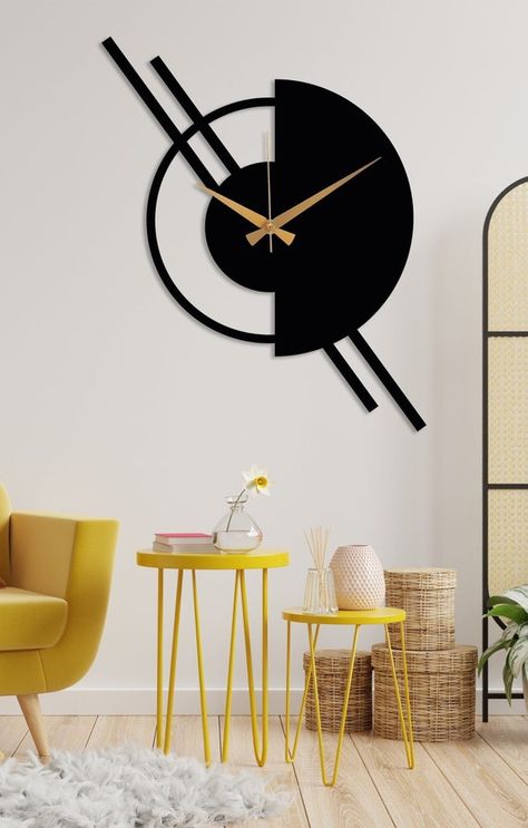 Metal Wall Clock Design, Big Clock Decor Living Rooms, Clocks Aesthetic, Modern Wall Clock Design, Wall Clock Design Ideas, Watch Wall, Wall Clock Decor, Living Room Wall Clock, Minimalist Wall Clocks