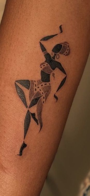 Jamaican Tattoos, Afro Tattoo, Black People Tattoos, Ankle Tattoo Ideas, Brother And Sister Tattoo Ideas, Sister Tattoo Ideas, Africa Tattoos, Earthy Tattoos, African Tattoo