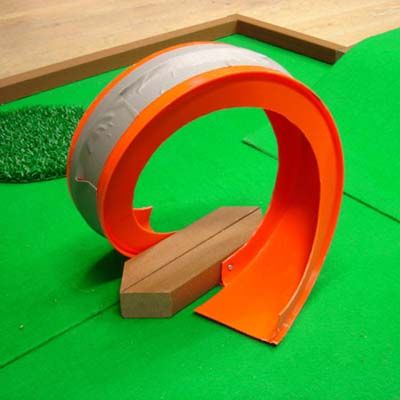 Bucket bottom ramp Mini Putt, Golf Card Game, Dubai Golf, Golf Bags For Sale, Putt Putt Golf, Green Backyard, Top Golf Courses, Golf Diy, Crazy Golf