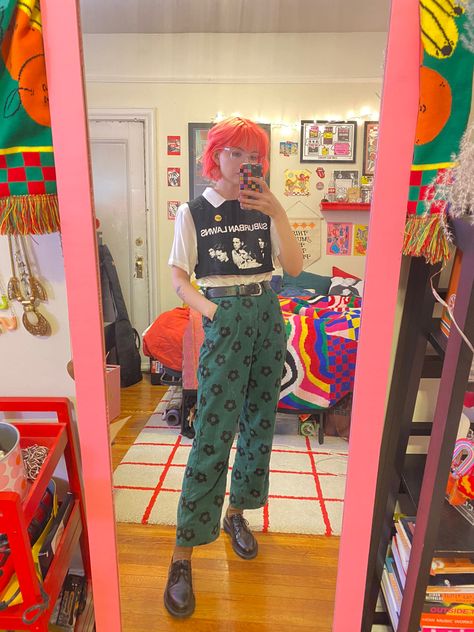 Wacky Teacher Outfit, Queer Night Outfit, Colorful Masc Outfits, Emma Breschi, Funky Pants Outfits, Maximalist Outfit Ideas, Eclectic Aesthetic Fashion, Weird Fashion Outfits, Quirky Fashion Vintage