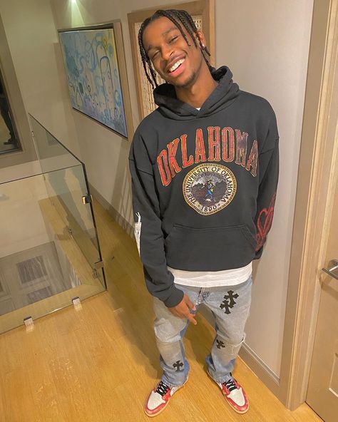 Shai Gilgeous Alexander, Mens Inspo, Strong Woman Tattoos, Beautiful Women Quotes, Fly Fits, Handsome Men Quotes, Beautiful Tattoos For Women, Handsome Style, Nba Outfit