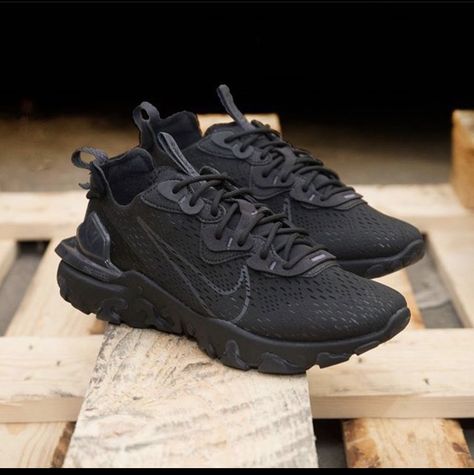 Nike React Vision Noir, React Vision Nike, Nike React Vision Outfit, Nike Vision, Nike React Vision, Basket Nike, Nike Air Max 2090, Nike Fashion Shoes, Origin Story