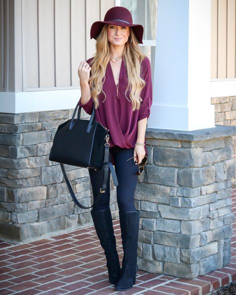 Floppy Hat Outfit Winter, Burgundy Fedora Hat Outfit, Fedora Hat Outfit Black Women, Wool Hat Outfit, Floppy Hat Outfit, Red Hat Outfit, Burgundy Fedora, Hat Outfit Winter, Hat Outfit Fall