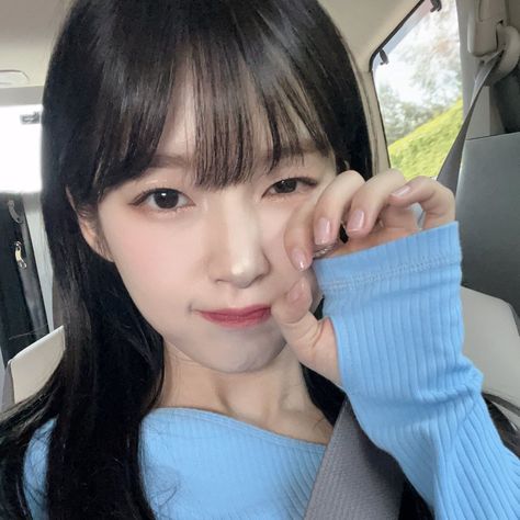 Arin Oh My Girl, Korean Face, Korean Birthday, Oh My Girl, Have A Good Day, Korean Idol, Actor Model, Cheer Up, Girl Icons