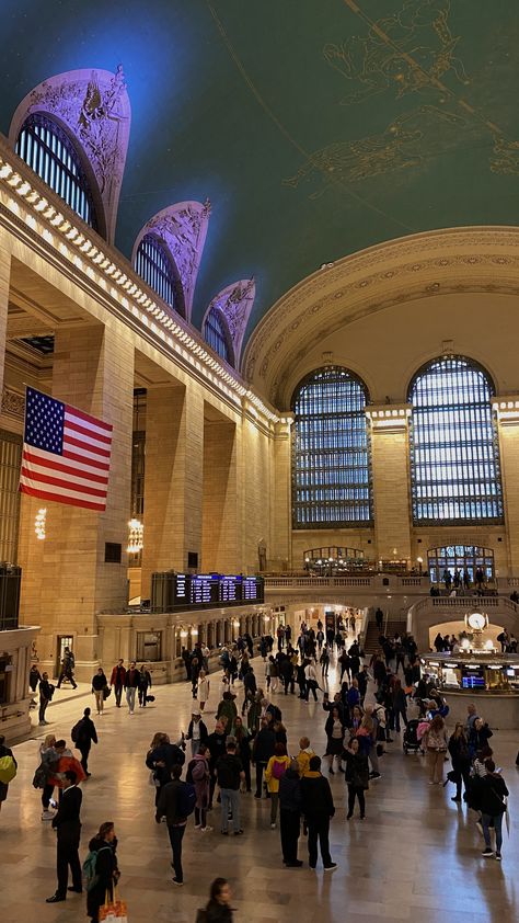 USA, New York, grand central station, gossip girl, Manhattan New York Desktop Wallpaper, New York Doodles, New York Dinner Outfit, New York December Outfit, New York City Outfits Winter, Nyc Sightseeing, New York Sightseeing, Nyc Attractions, Dr Manhattan